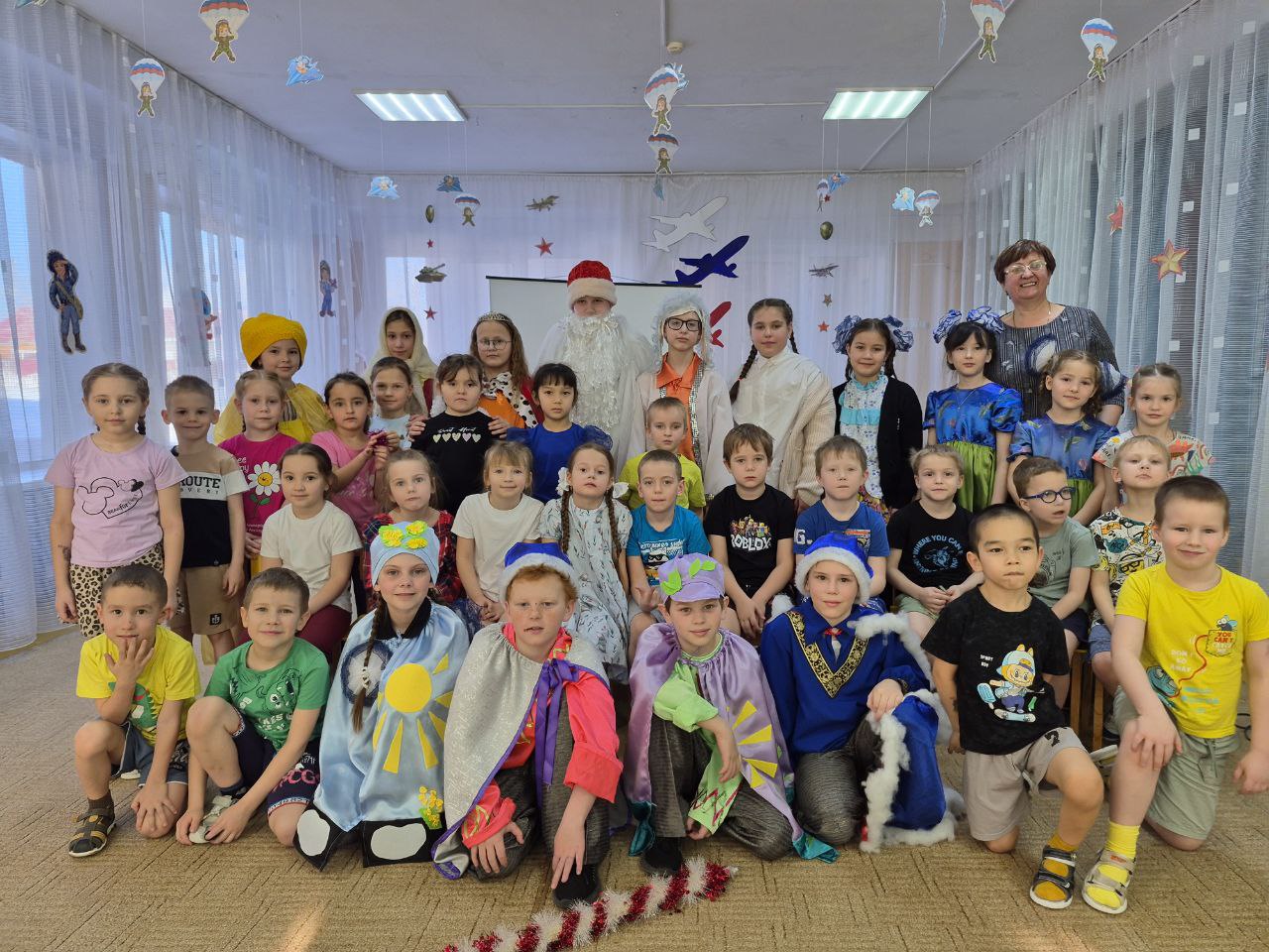 Театрализованная постановка «12 месяцев» для воспитанников МДОБУ детский сад №44 р.п. Чунский.